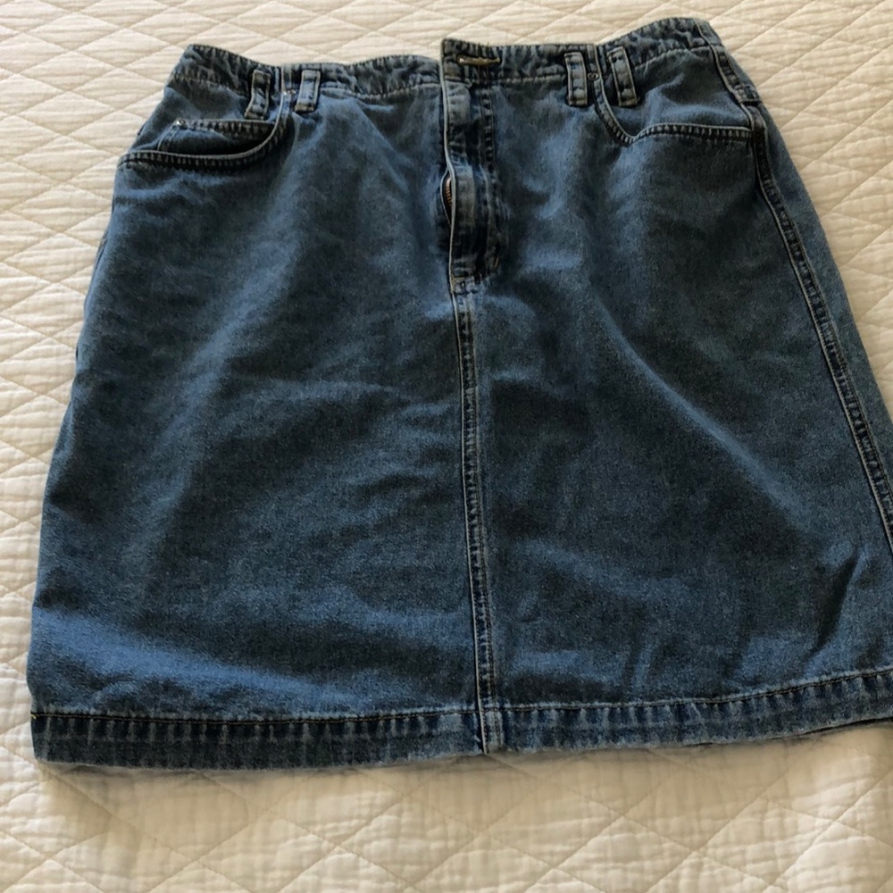 Liz Wear denim skirt